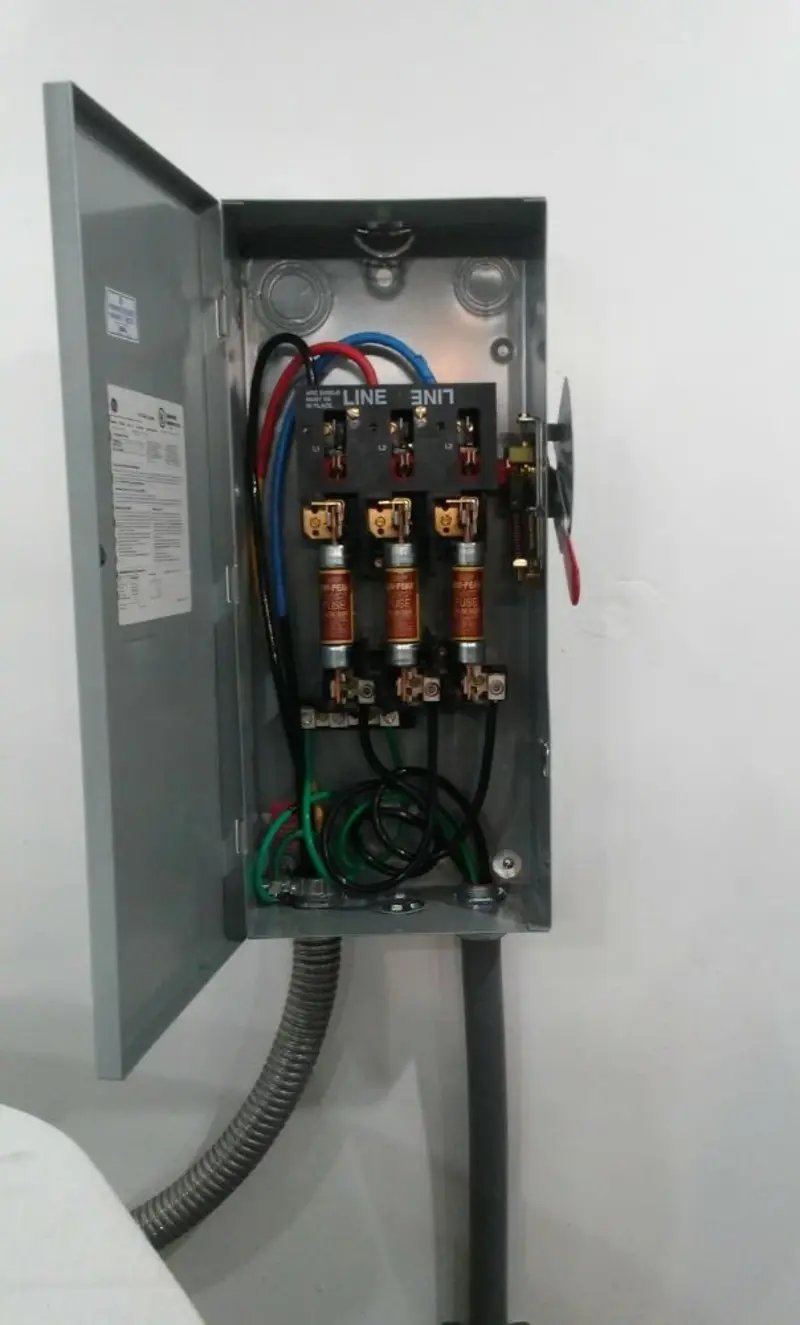 Three-phase disconnect switch installed for Smoke Detector Installation in Crest Hill